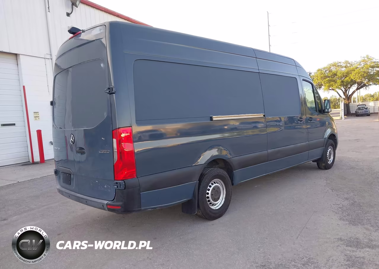 2019 Mercedes-Benz Sprinter 2500 High Roof V6 VIN:WD4PF1CD5KP147173 - 4