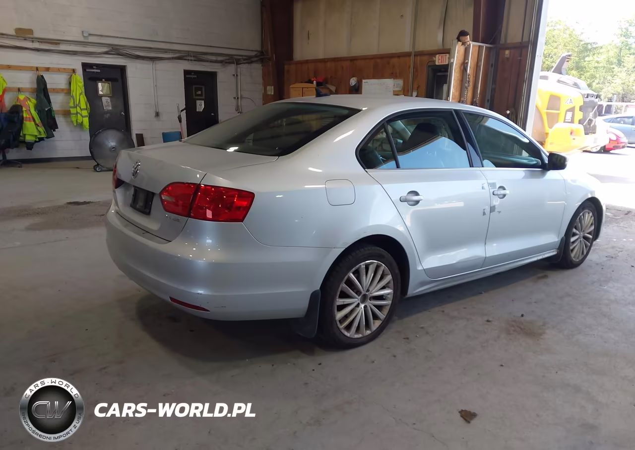2011 Volkswagen Jetta 2.5L Sel VIN:3VWLZ7AJ9BM381041 - 4