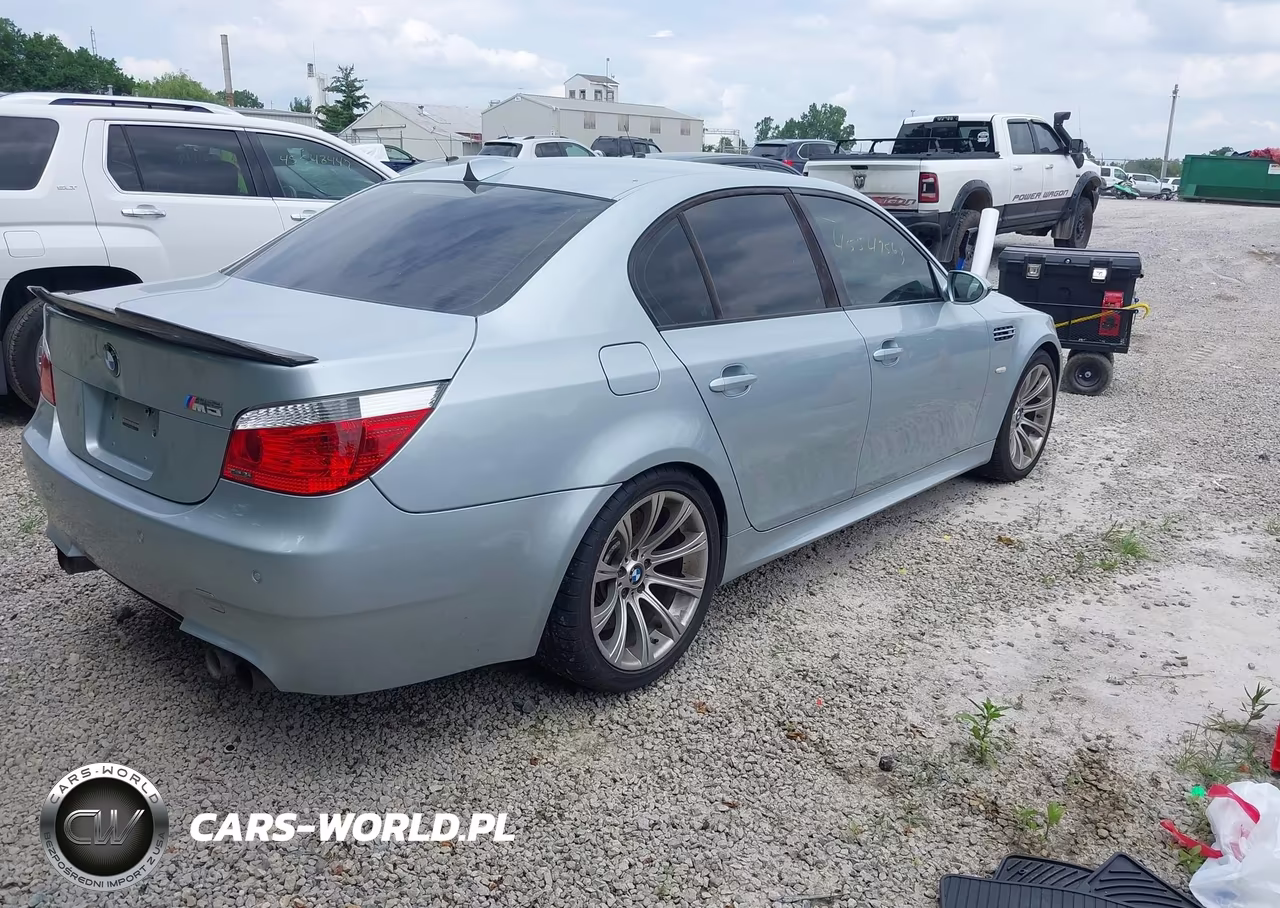2007 BMW M5 VIN:WBSNB93547CX07504 - 4
