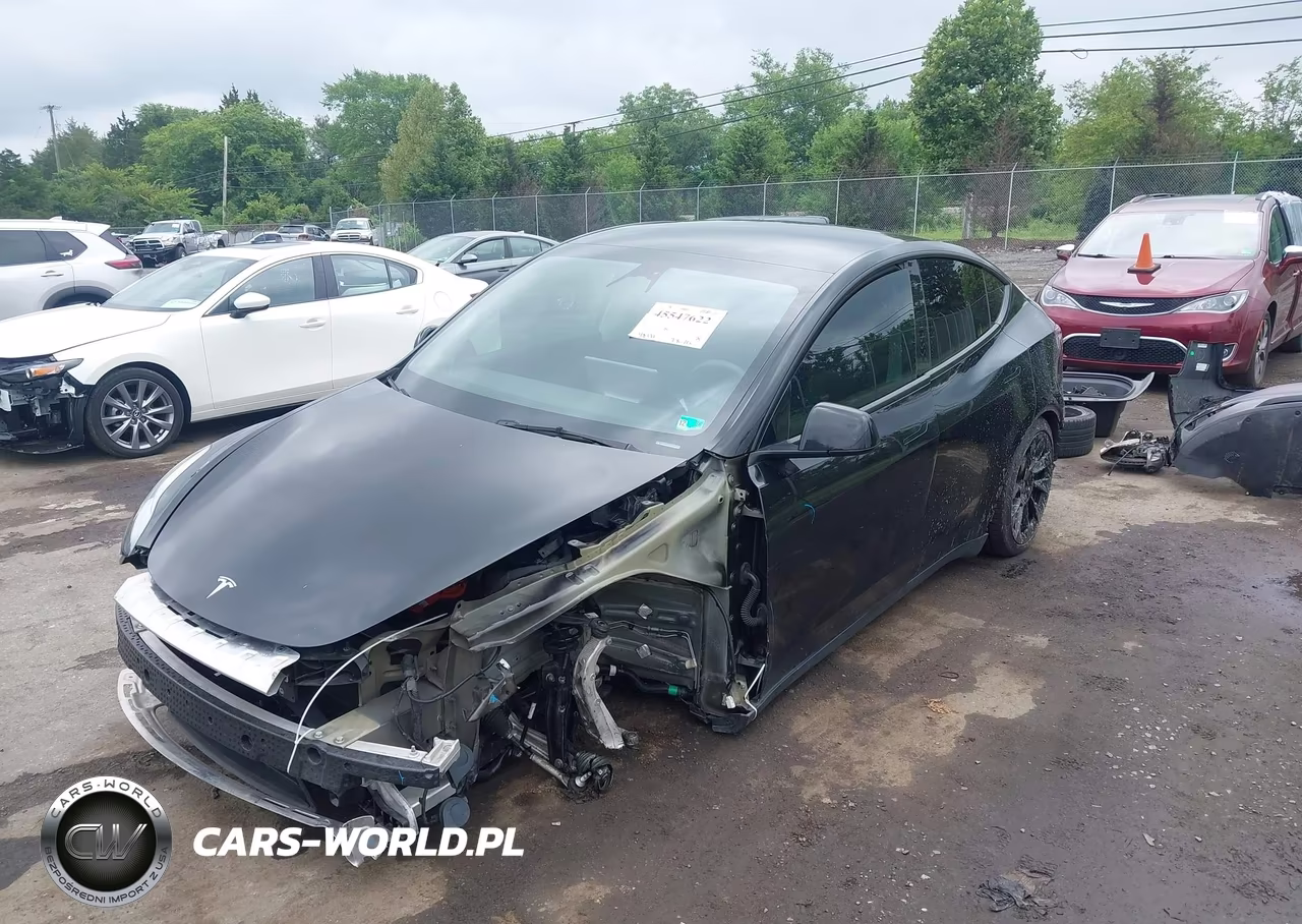 2022 Tesla Model Y Long Range Dual Motor All-Wheel Drive VIN:7SAYGAEE3NF338786 - 2