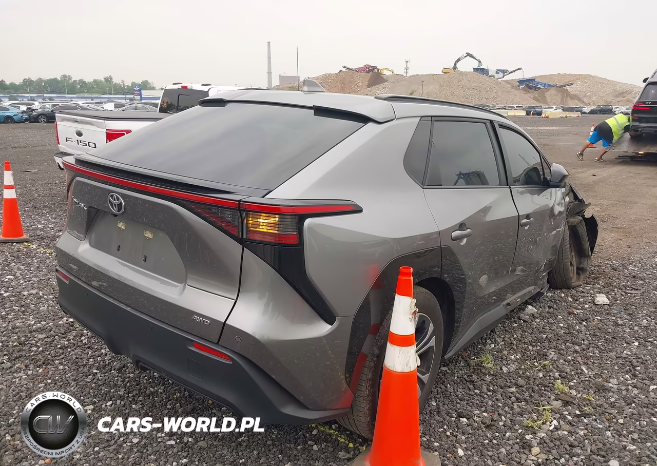 2023 Toyota Bz4X Xle VIN:JTMABACA2PA043865 - 4