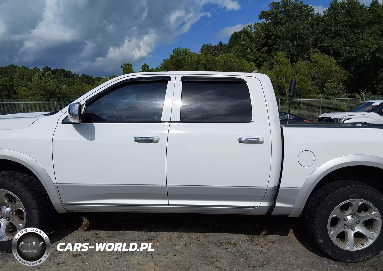 2016 Ram 1500 Laramie VIN:1C6RR7NT8GS342956 - 14