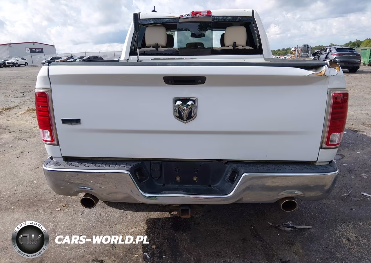 2016 Ram 1500 Laramie VIN:1C6RR7NT8GS342956 - 18