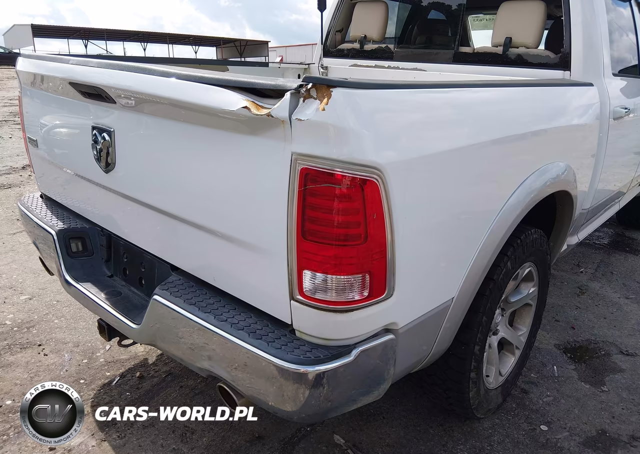 2016 Ram 1500 Laramie VIN:1C6RR7NT8GS342956 - 19
