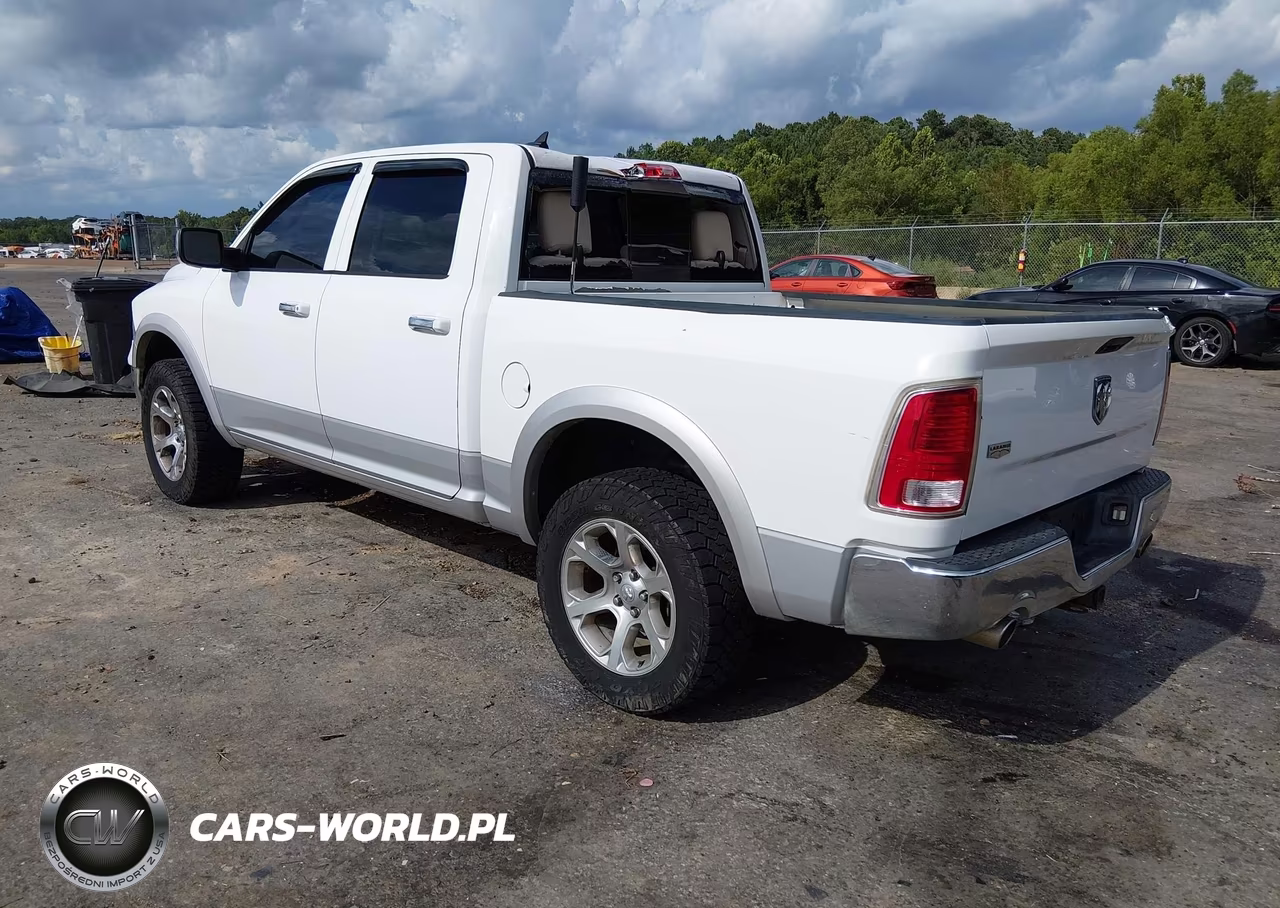 2016 Ram 1500 Laramie VIN:1C6RR7NT8GS342956 - 3