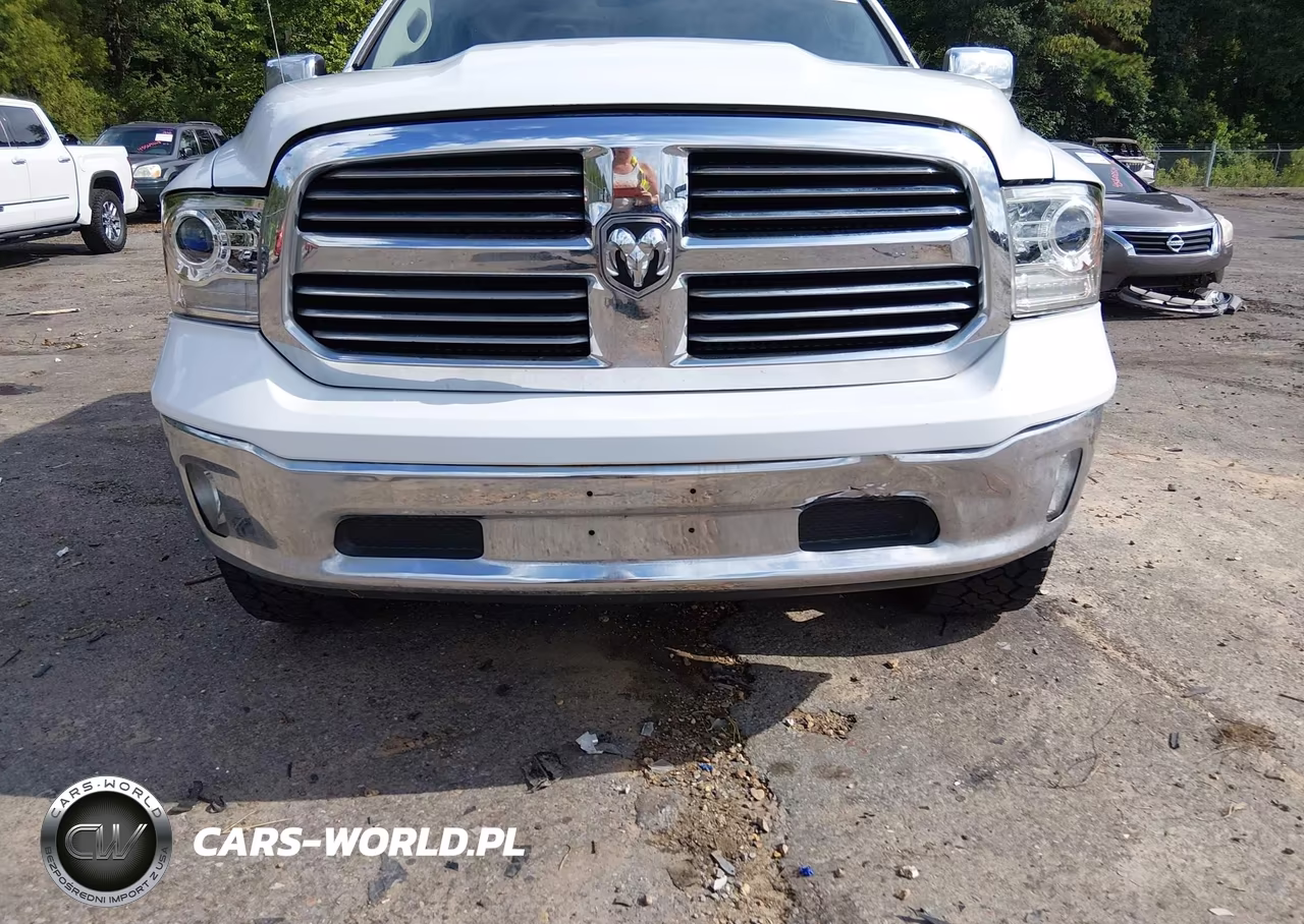 2016 Ram 1500 Laramie VIN:1C6RR7NT8GS342956 - 6