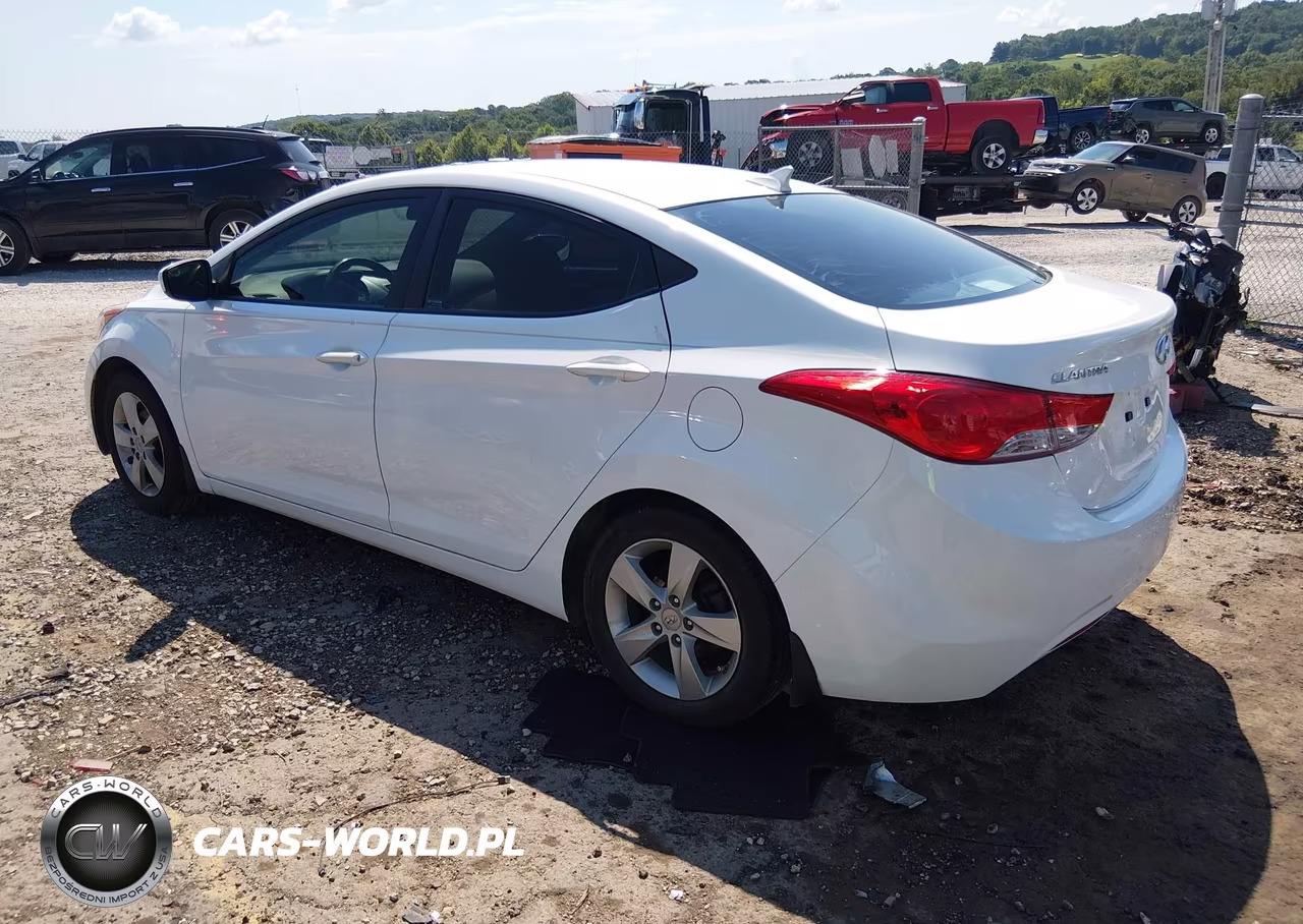 2013 Hyundai Elantra Gls VIN:5NPDH4AE4DH410370 - 3