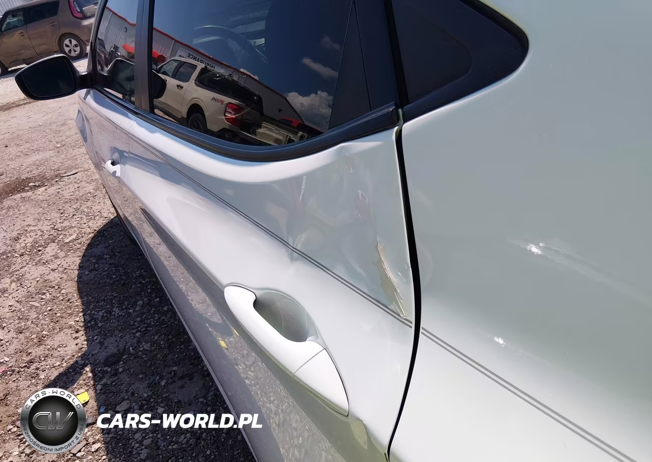 2013 Hyundai Elantra Gls VIN:5NPDH4AE4DH410370 - 6