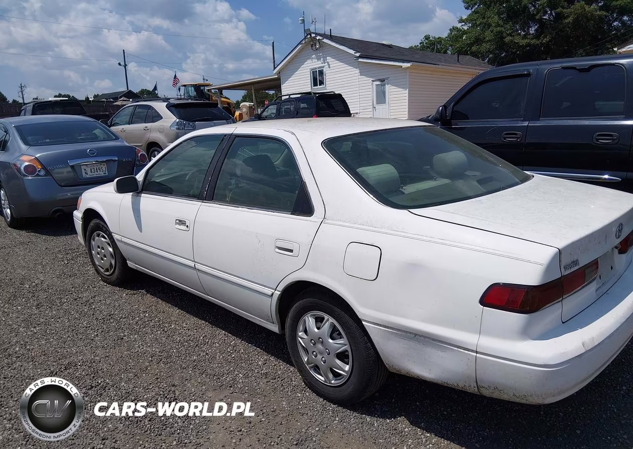 1998 Toyota Camry Le VIN:4T1BG22K3WU289273 - 3