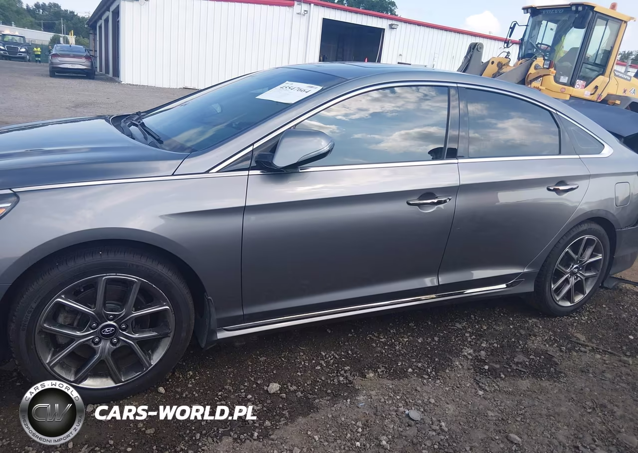 2018 Hyundai Sonata Sport 2.0T VIN:5NPE34AB7JH696042 - 15