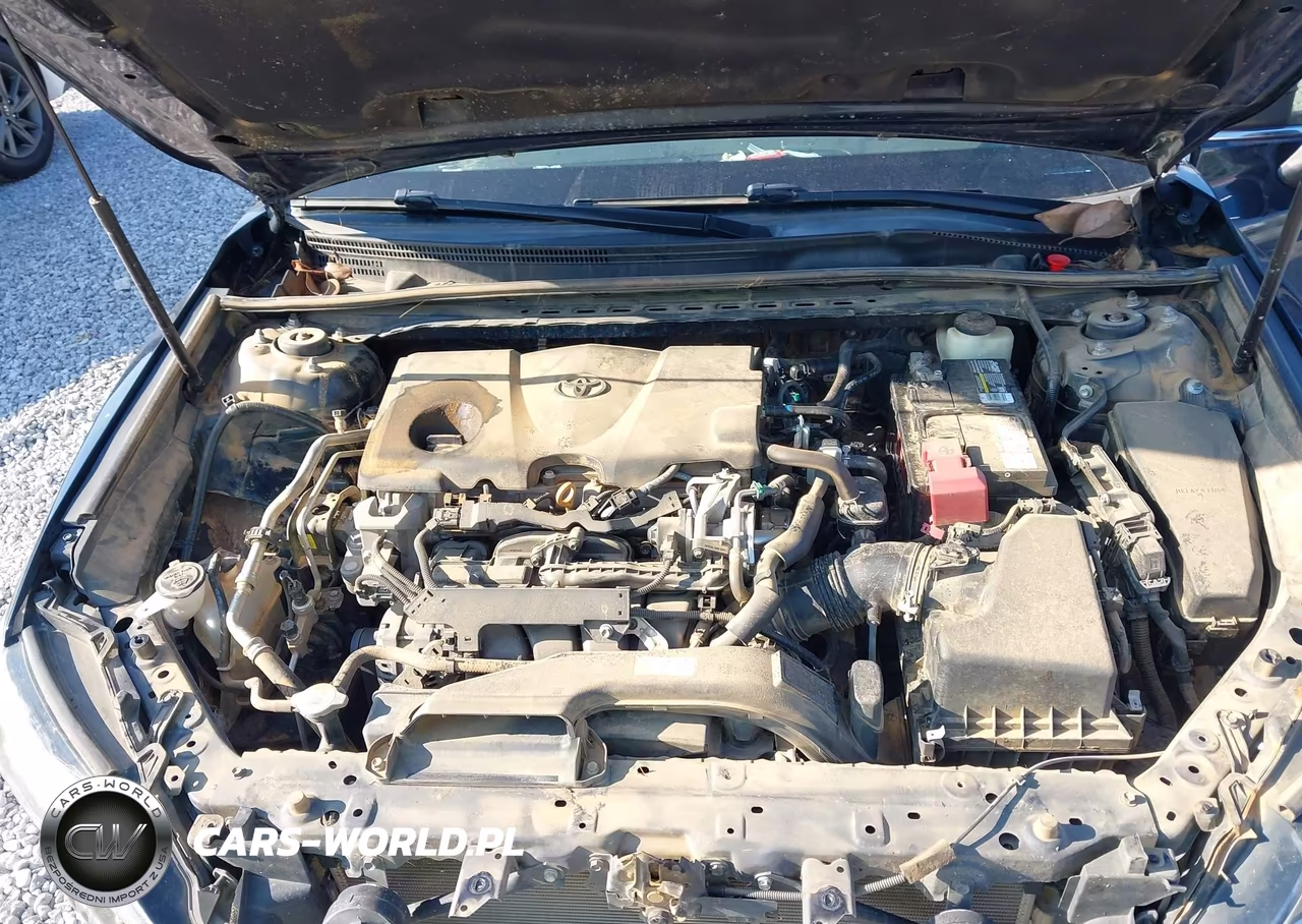 2018 Toyota Camry Le VIN:4T1B11HK7JU632565 - 10