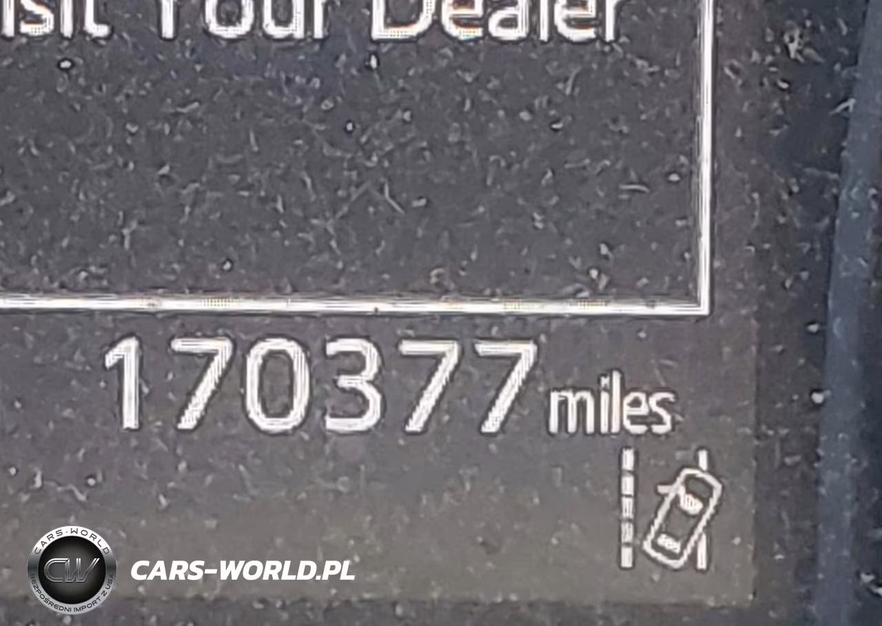 2018 Toyota Camry Le VIN:4T1B11HK7JU632565 - 15
