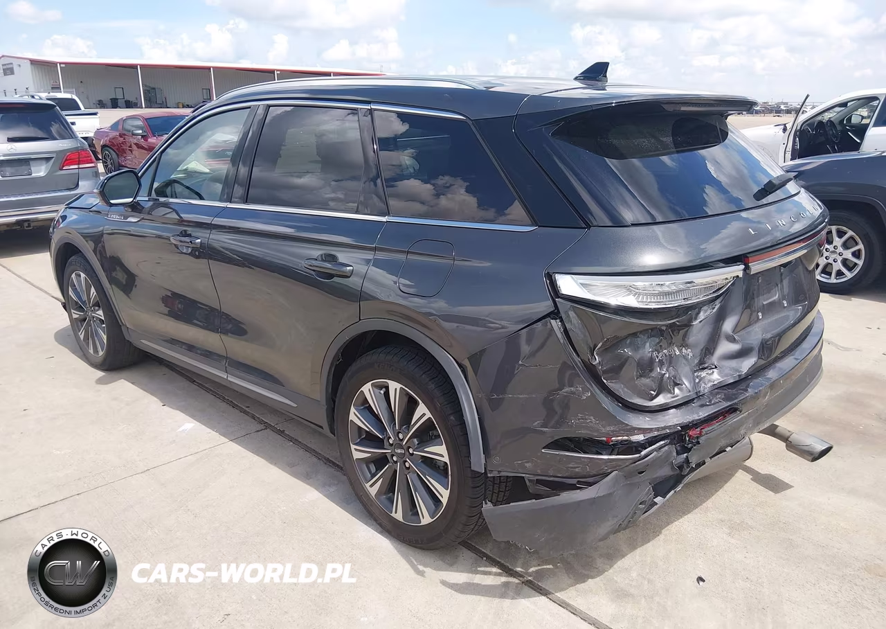 2020 Lincoln Corsair Reserve VIN:5LMCJ2C95LUL24468 - 3