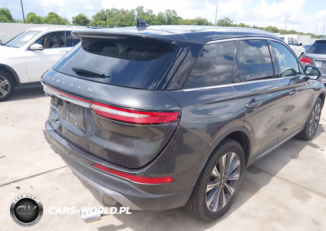 2020 Lincoln Corsair Reserve VIN:5LMCJ2C95LUL24468 - 4