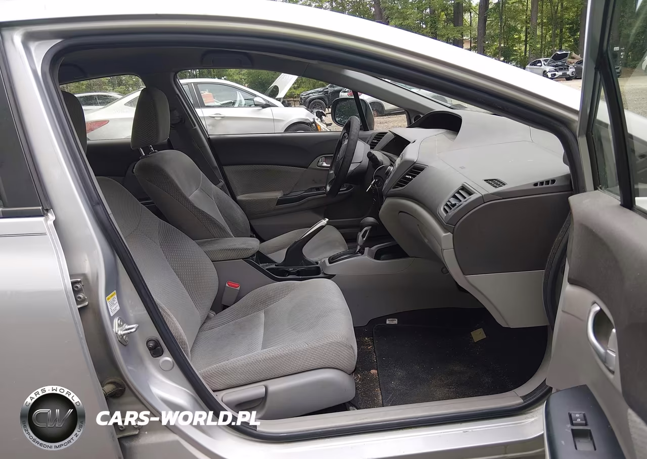 2012 Honda Civic Hybrid VIN:JHMFB4F2XCS000437 - 5