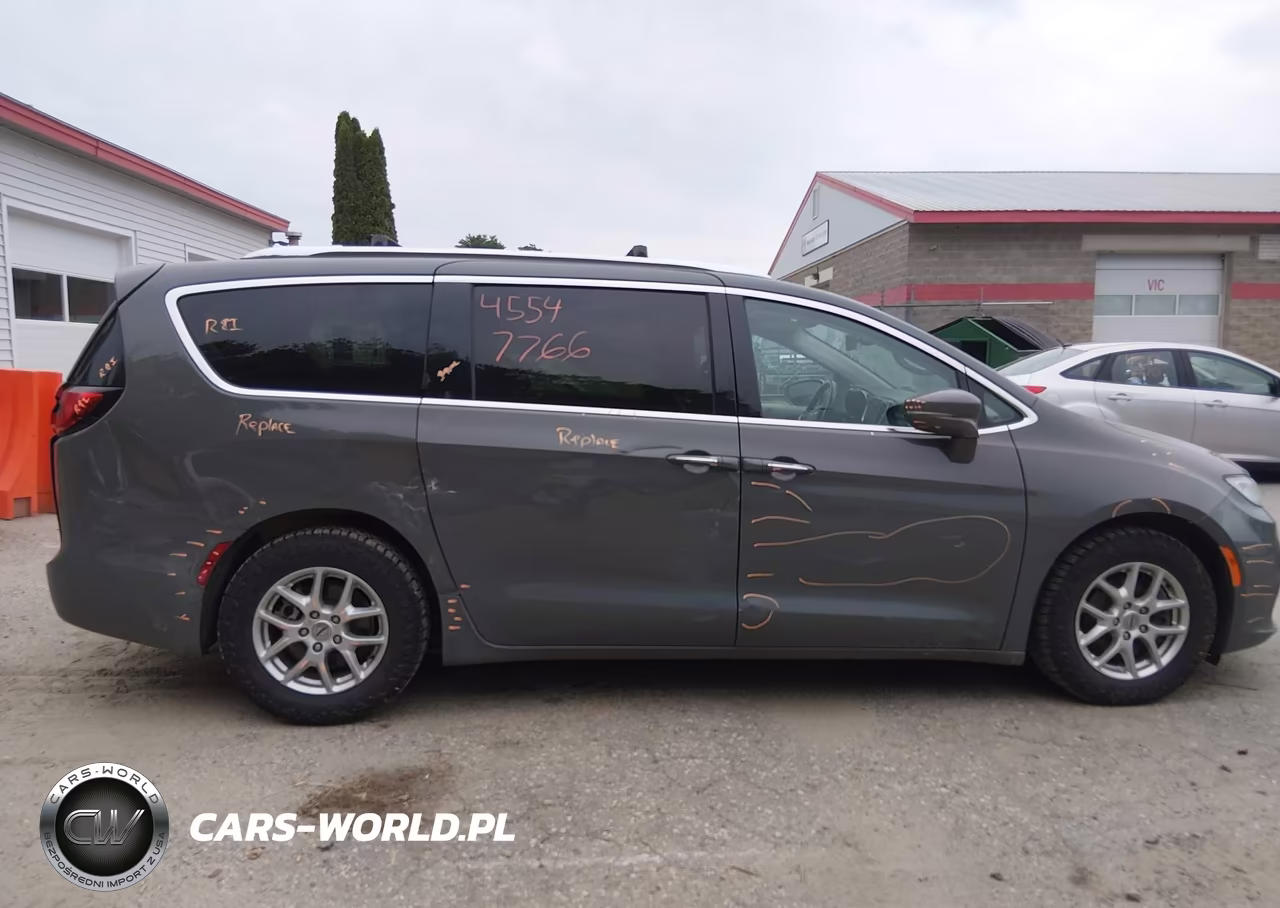 2021 Chrysler Pacifica Touring L VIN:2C4RC1BG5MR547646 - 6