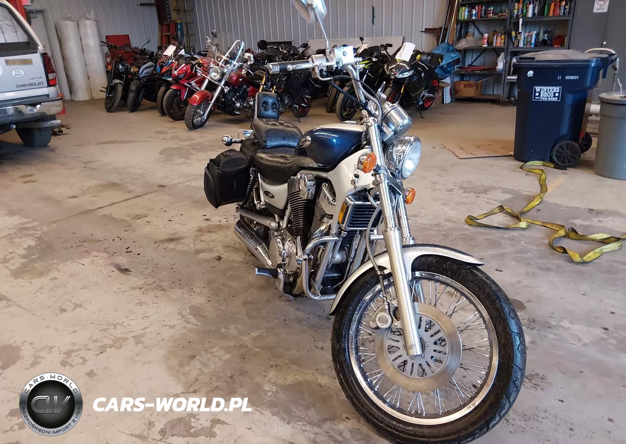 2003 Suzuki Vs1400 Glp – zdjęcie 1 z 16