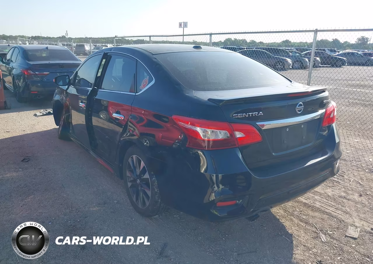 2017 Nissan Sentra Sr Turbo VIN:3N1CB7AP6HY343556 - 3