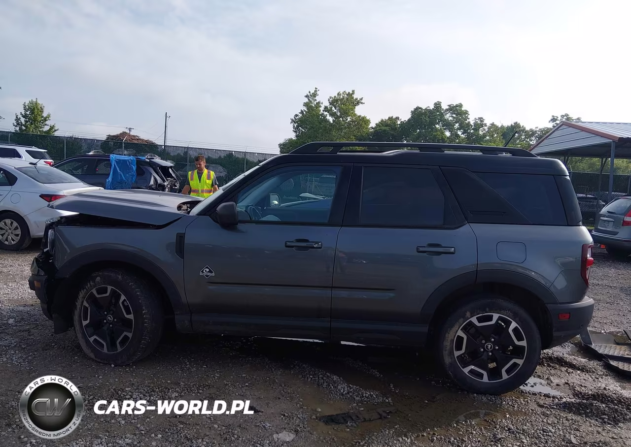 2022 Ford Bronco Sport Outer Banks VIN:3FMCR9C63NRD55979 - 14