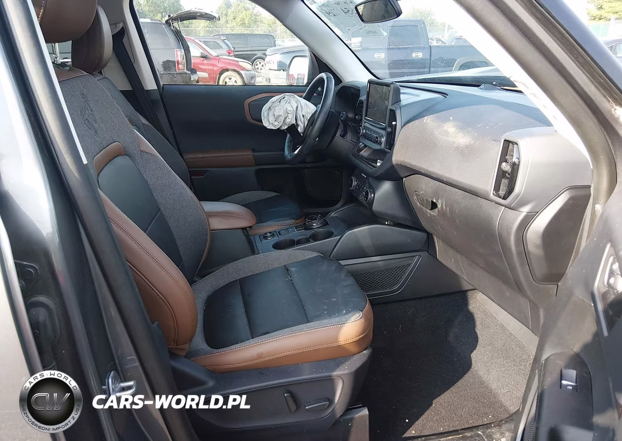 2022 Ford Bronco Sport Outer Banks VIN:3FMCR9C63NRD55979 - 5