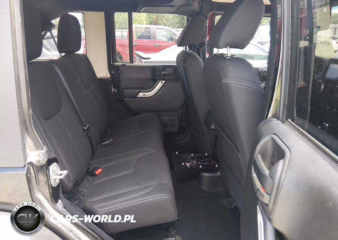 2016 Jeep Wrangler Unlimited Sahara VIN:1C4BJWEG0GL248241 - 8