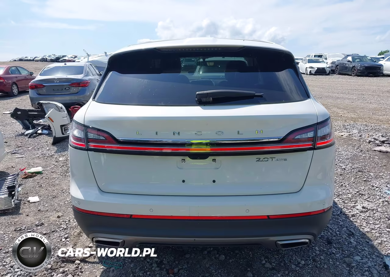 2020 Lincoln Nautilus Reserve VIN:2LMPJ8K91LBL27421 - 17