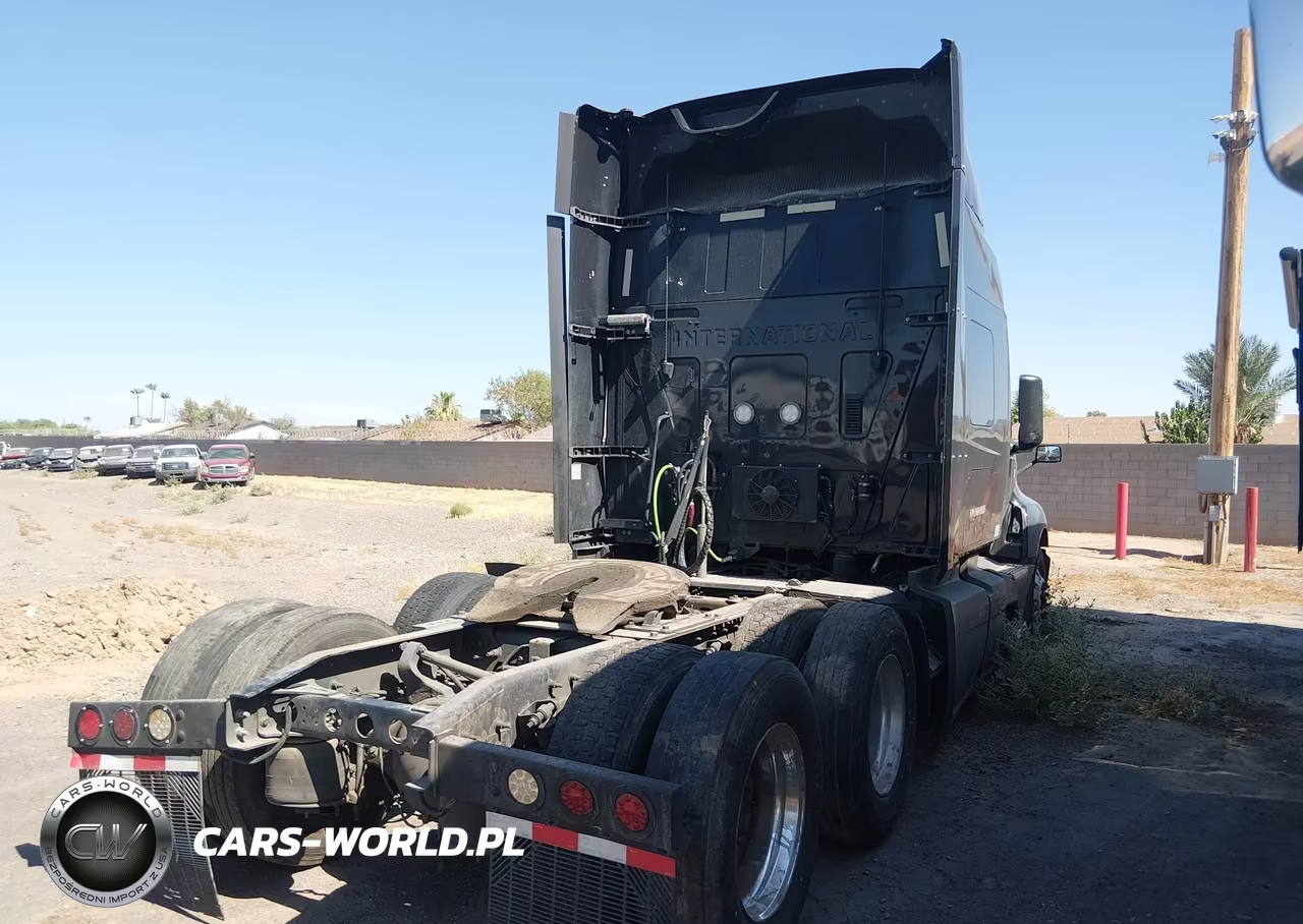 2020 International Lt VIN:3HSDZTZR2LN849883 - 4