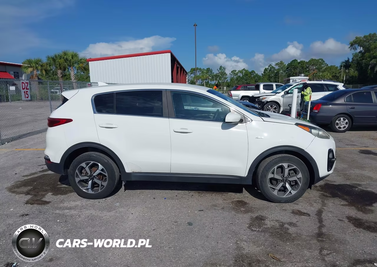2020 Kia Sportage Lx VIN:KNDPMCAC9L7699024 - 12
