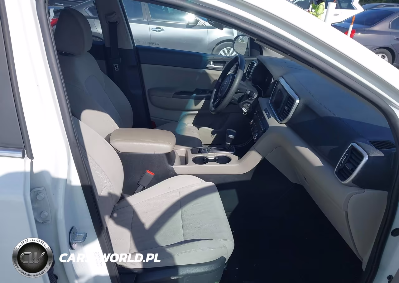 2020 Kia Sportage Lx VIN:KNDPMCAC9L7699024 - 5