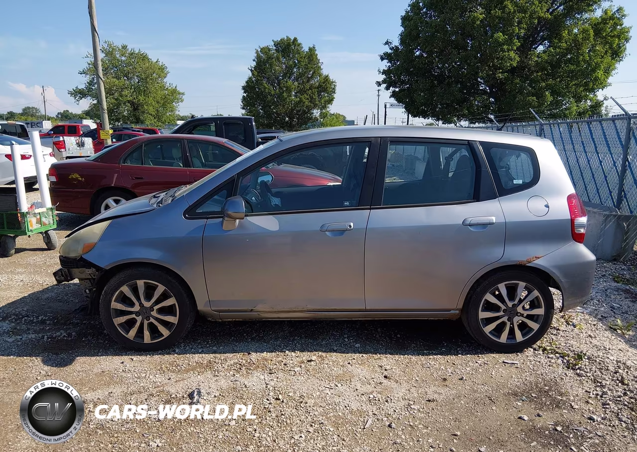 2007 Honda Fit VIN:JHMGD38477S008959 - 15