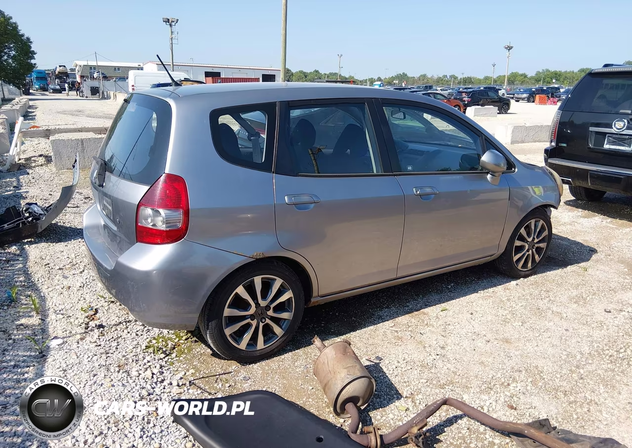 2007 Honda Fit VIN:JHMGD38477S008959 - 4