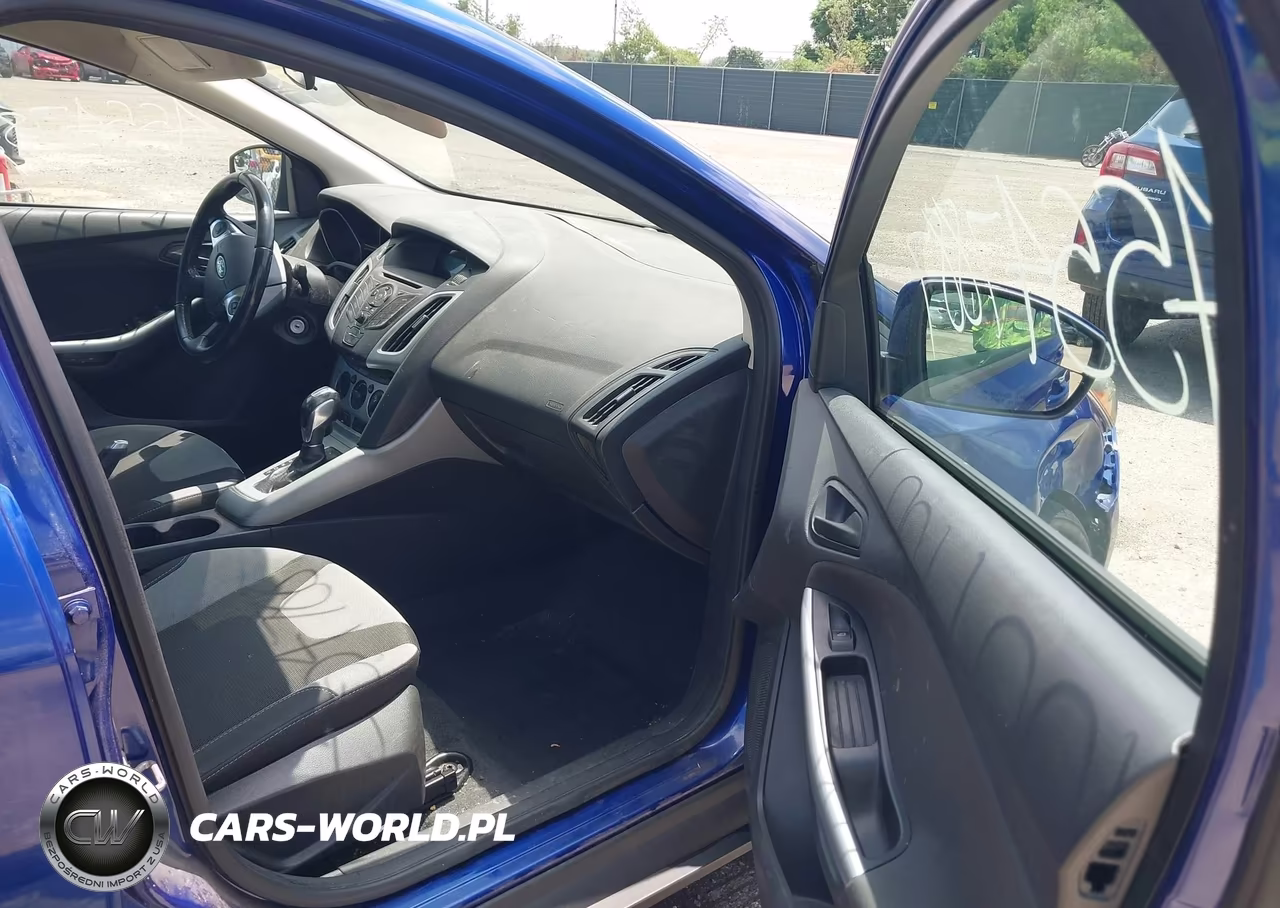2012 Ford Focus Se VIN:1FAHP3F2XCL381678 - 5