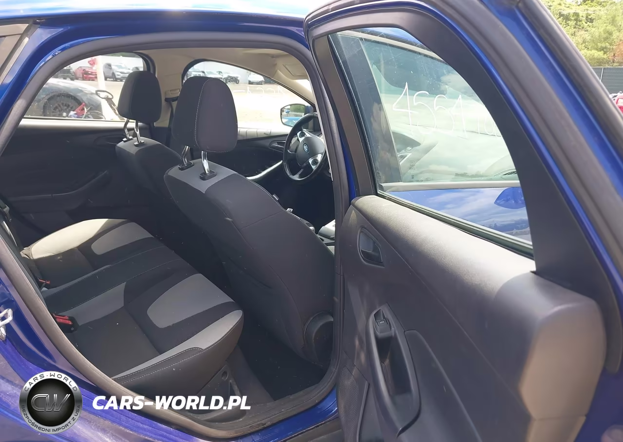 2012 Ford Focus Se VIN:1FAHP3F2XCL381678 - 8