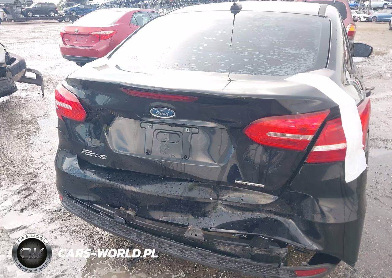 2016 Ford Focus S VIN:1FADP3E26GL250057 - 6