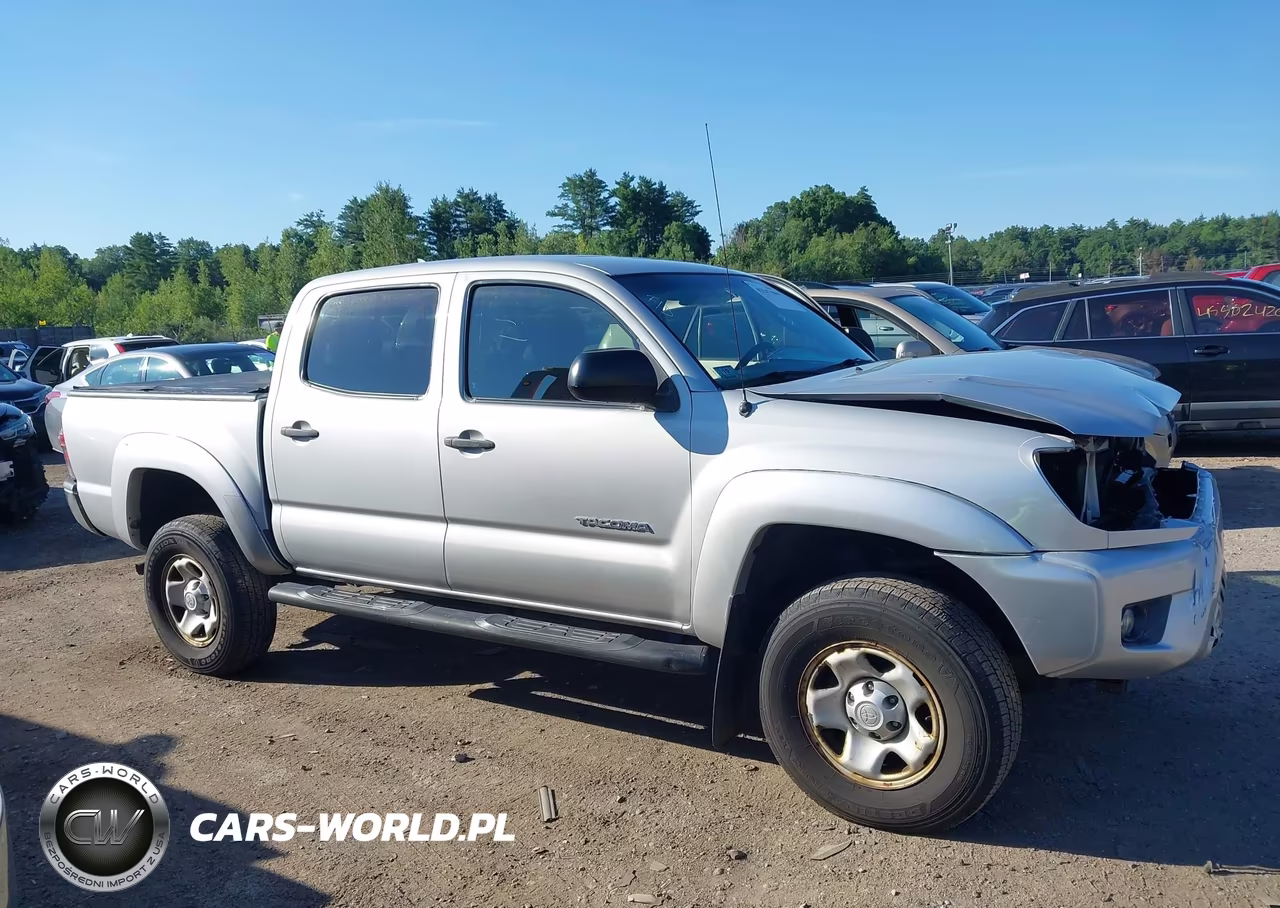 2012 Toyota Tacoma Base V6 VIN:3TMLU4EN8CM102421 - 13