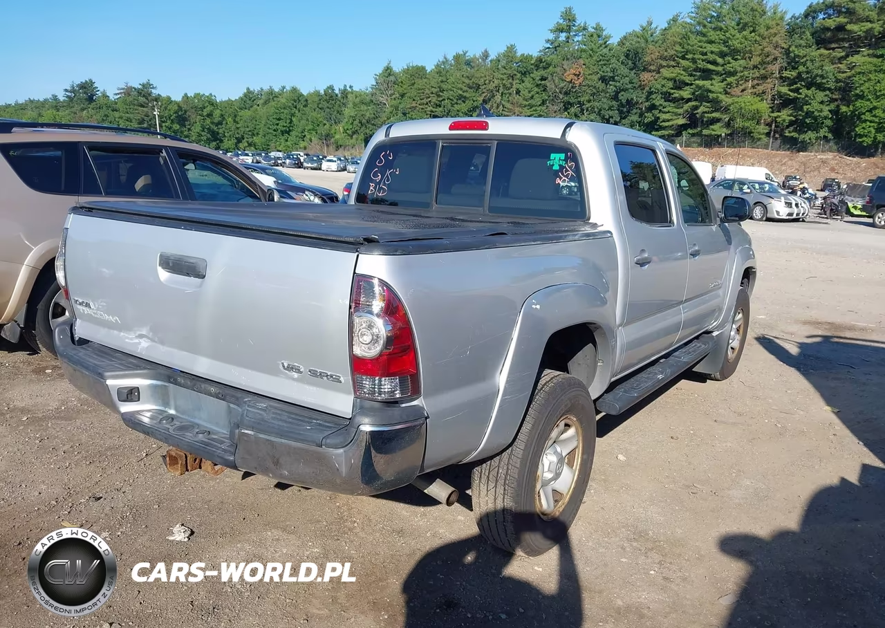 2012 Toyota Tacoma Base V6 VIN:3TMLU4EN8CM102421 - 4