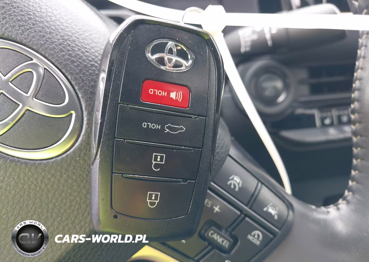 2025 Toyota Crown Limited VIN:JTDAAAAF8S3033100 - 11
