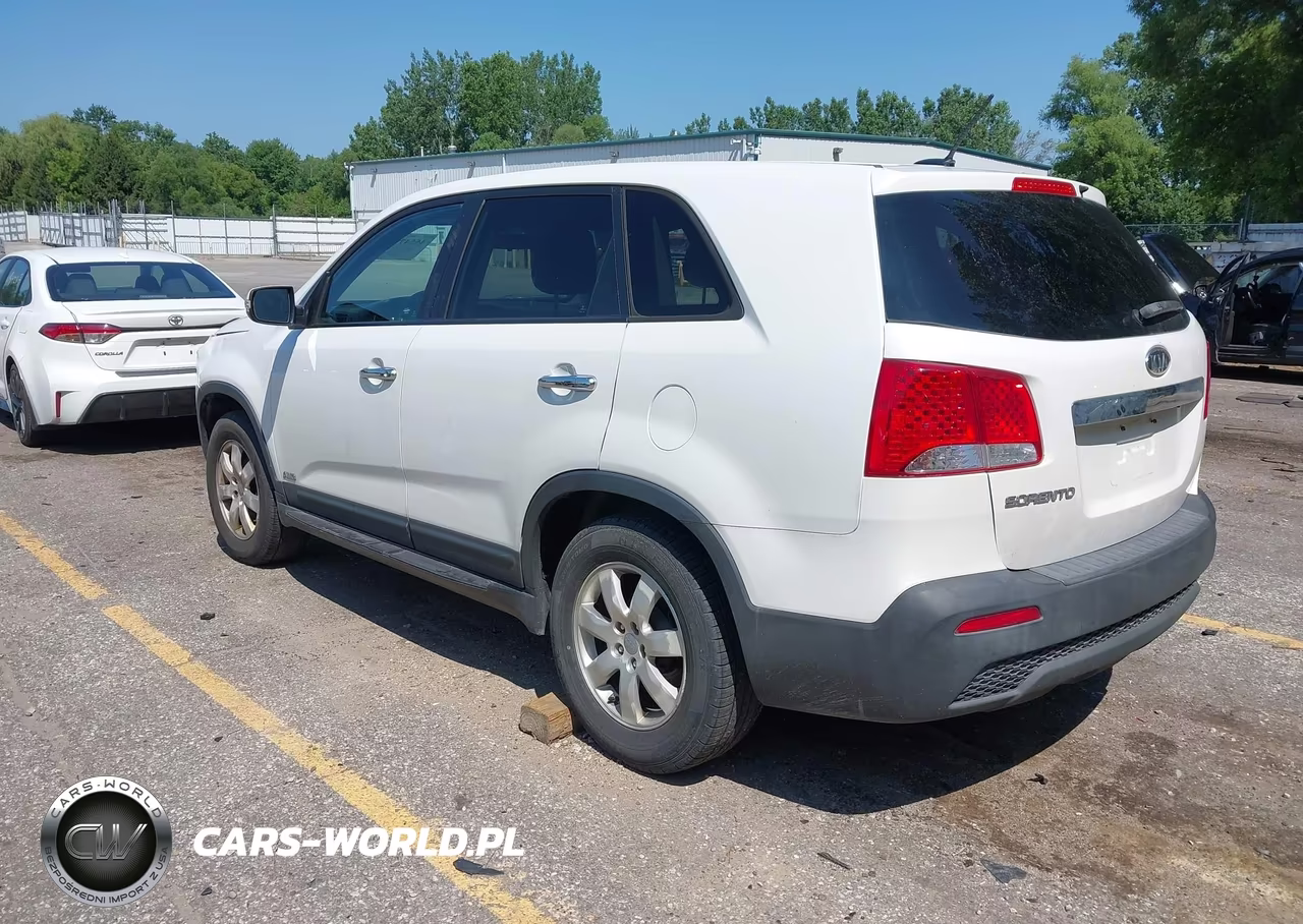2013 Kia Sorento Lx VIN:5XYKTCA69DG322513 - 3