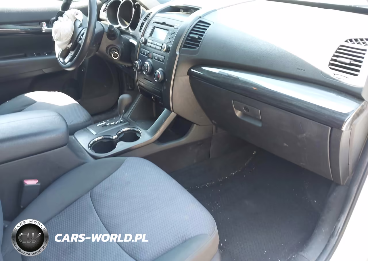 2013 Kia Sorento Lx VIN:5XYKTCA69DG322513 - 5