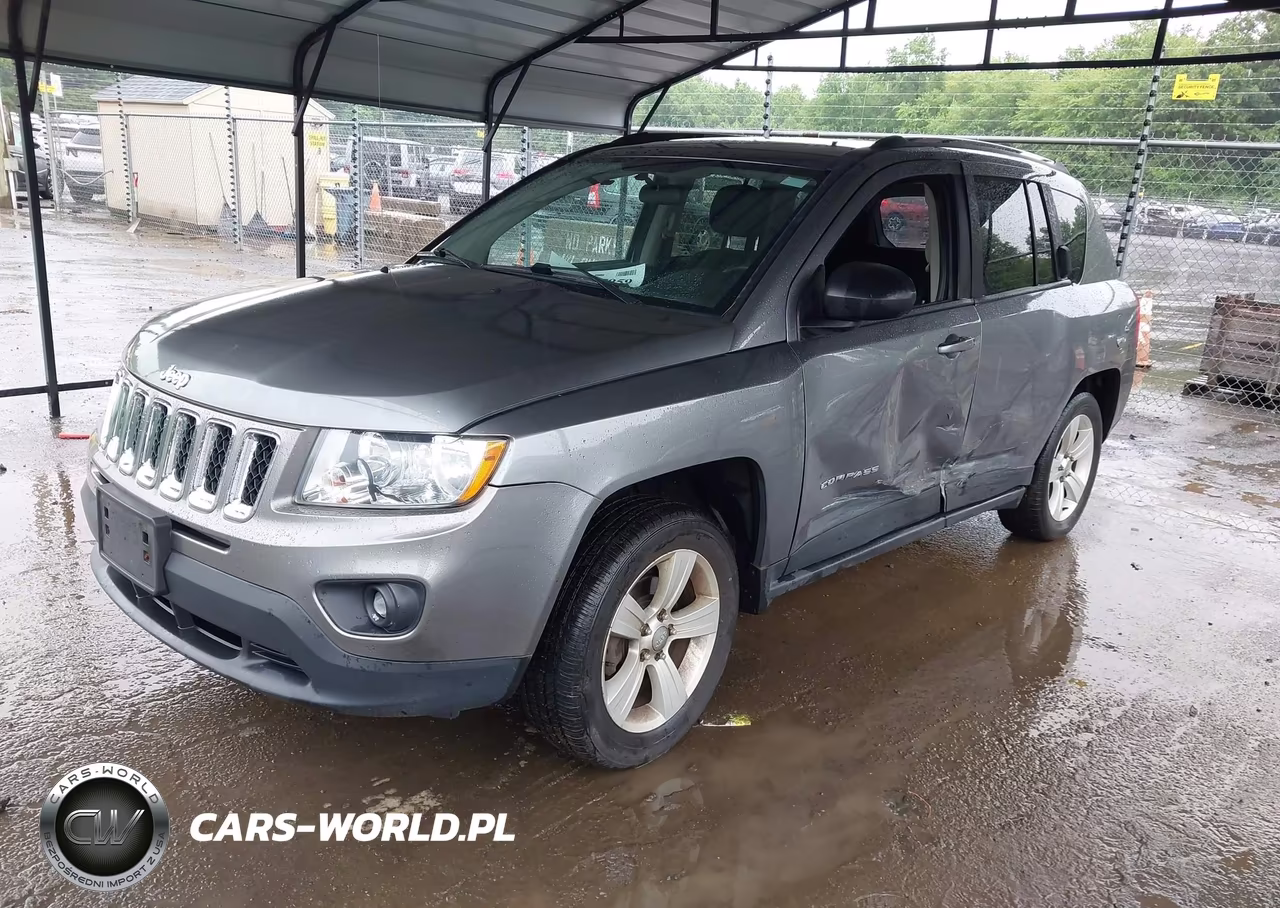2013 Jeep Compass Latitude VIN:1C4NJDEB2DD237138 - 2