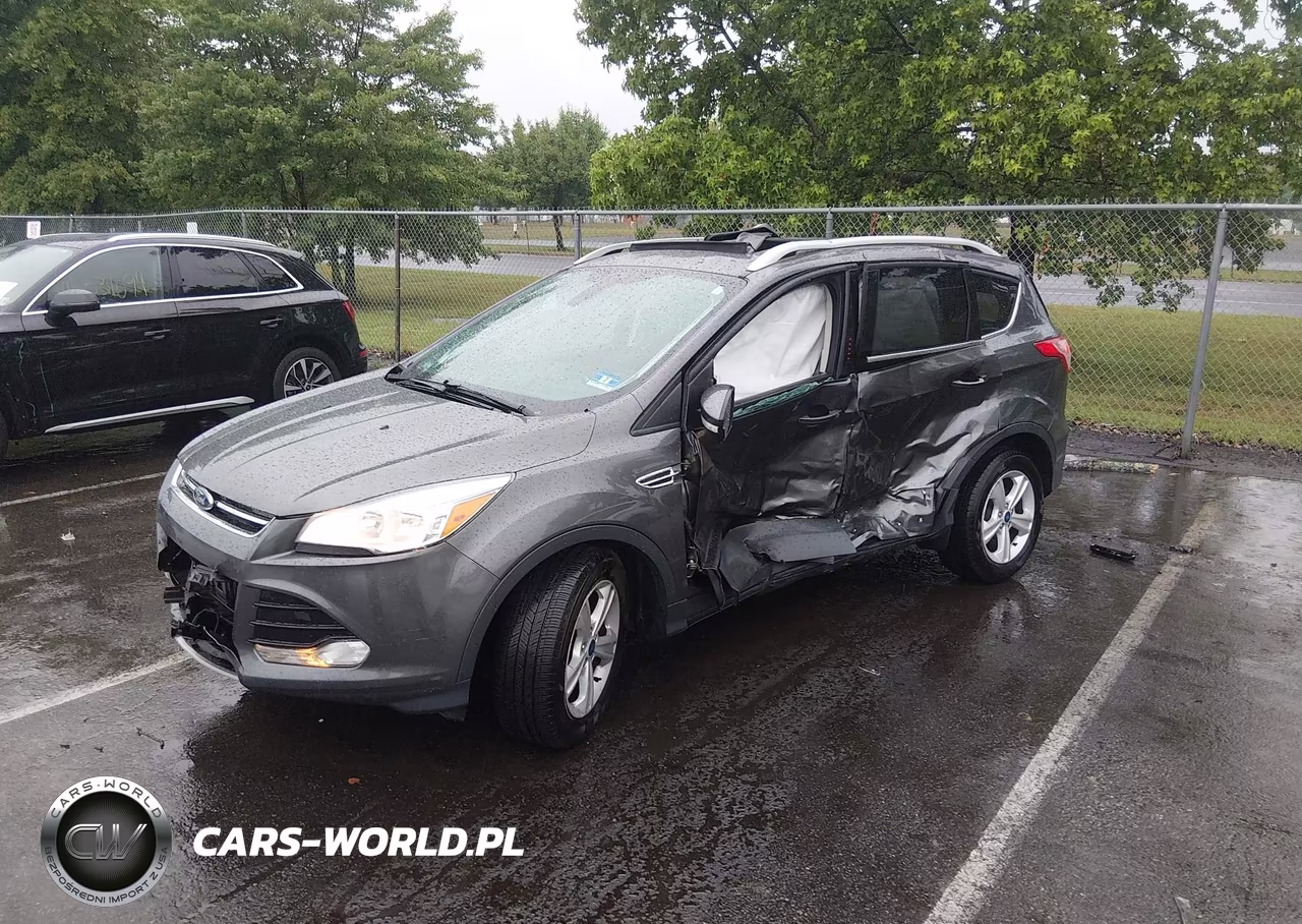 2015 Ford Escape Titanium VIN:1FMCU9JX7FUB38097 - 2