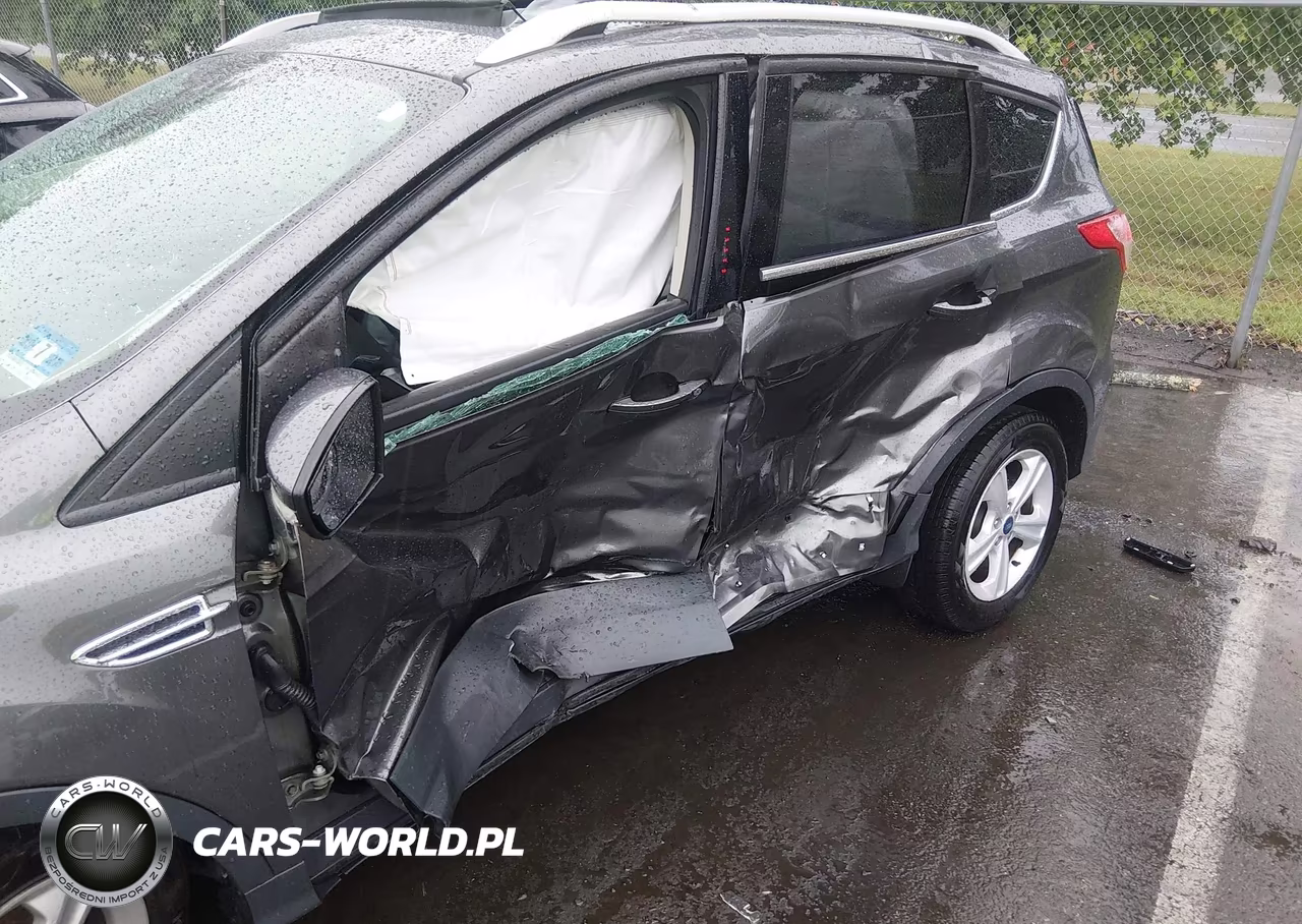 2015 Ford Escape Titanium VIN:1FMCU9JX7FUB38097 - 6