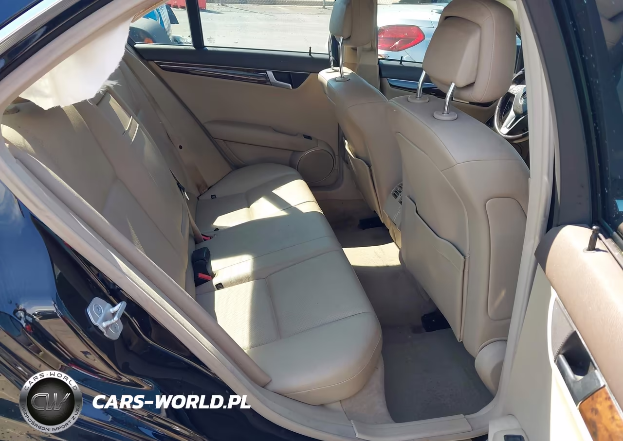 2013 Mercedes-Benz C 300 Luxury 4Matic-Sport 4Matic VIN:WDDGF8AB6DR285256 - 8