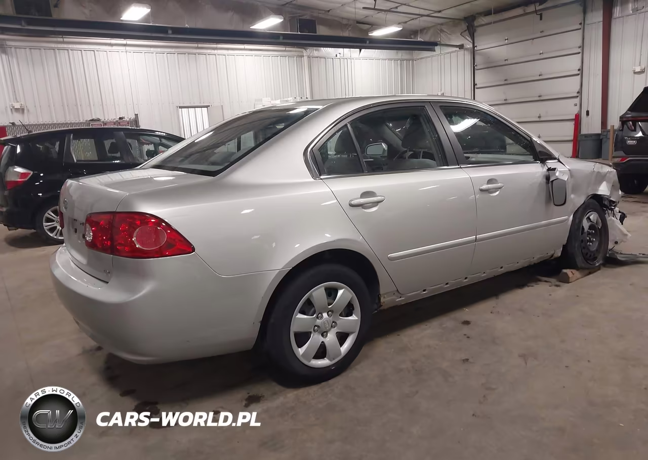 2008 Kia Optima Lx VIN:KNAGE123985202733 - 4