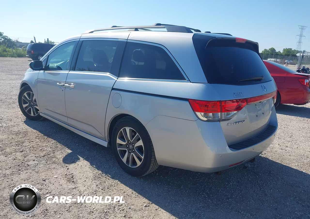 2015 Honda Odyssey Touring-Touring Elite VIN:5FNRL5H95FB098239 - 3