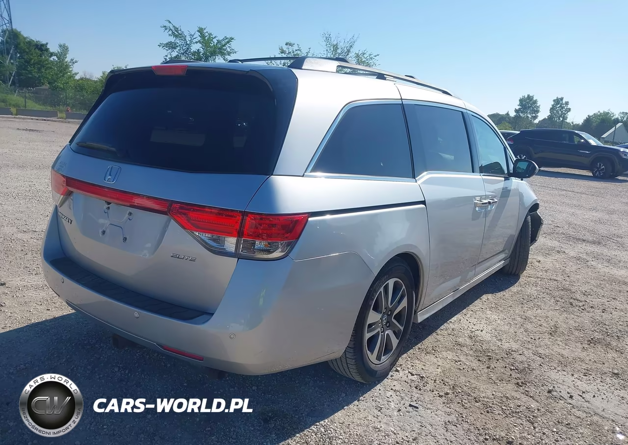 2015 Honda Odyssey Touring-Touring Elite VIN:5FNRL5H95FB098239 - 4