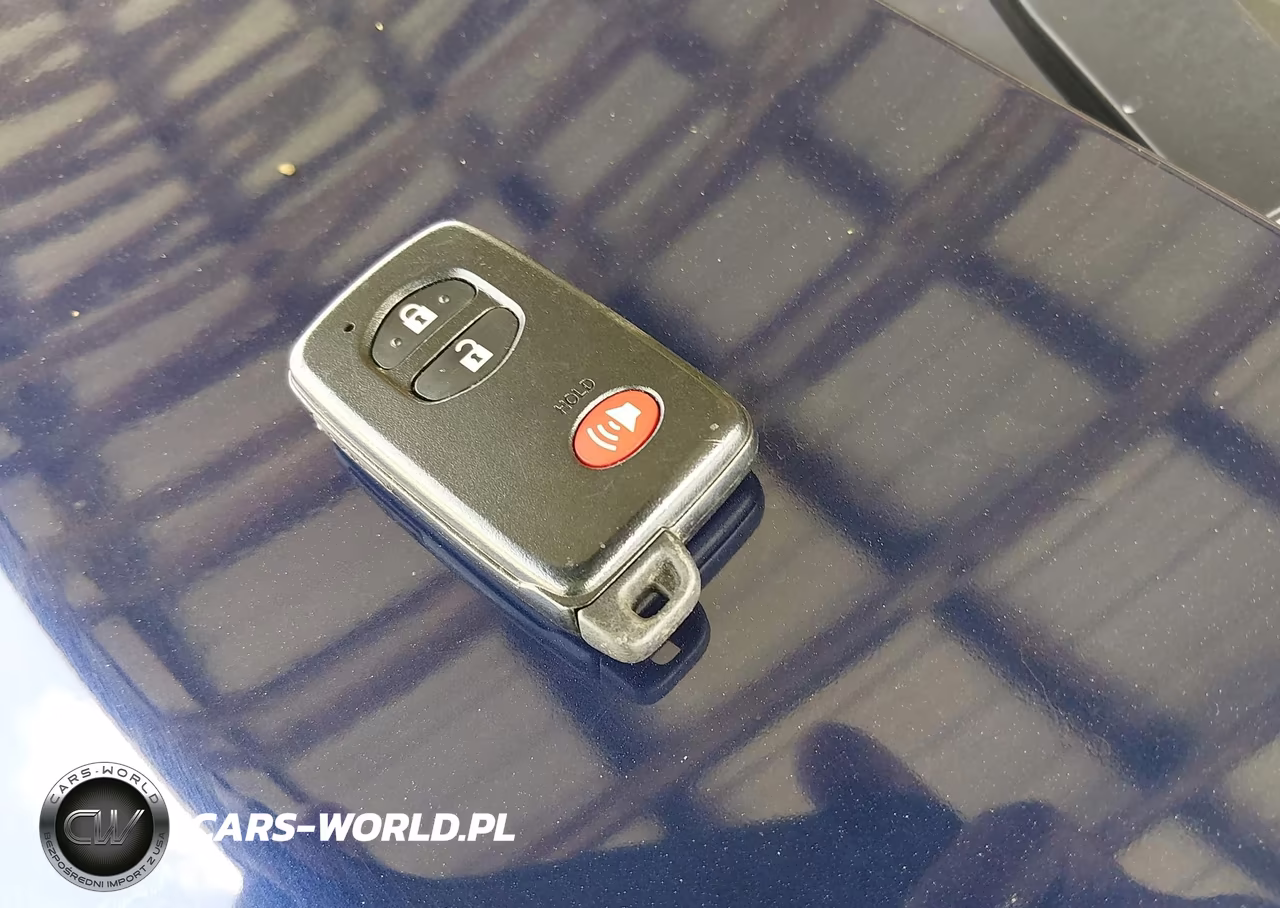 2016 Toyota Prius V Five VIN:JTDZN3EU5GJ050726 - 11
