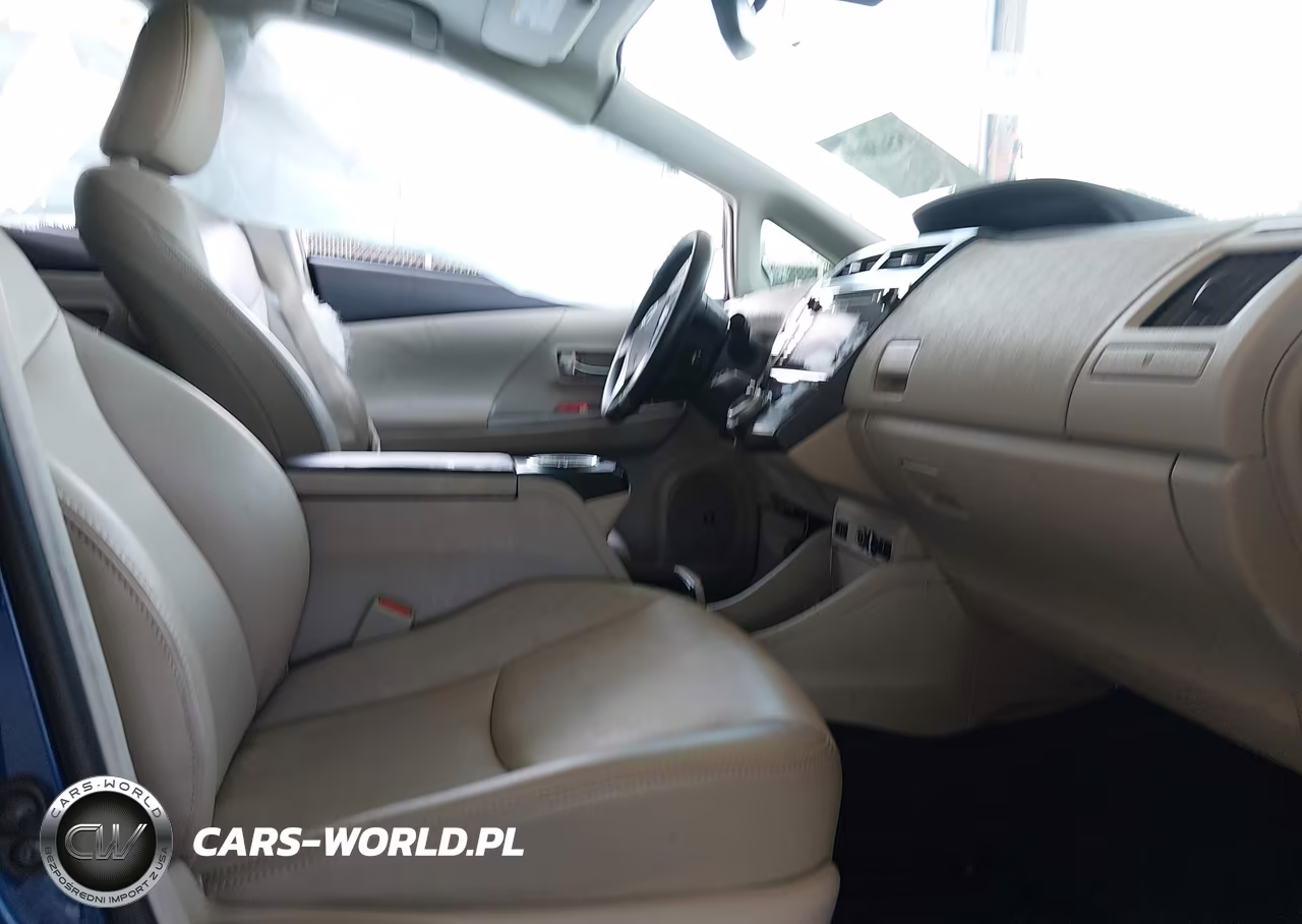 2016 Toyota Prius V Five VIN:JTDZN3EU5GJ050726 - 5