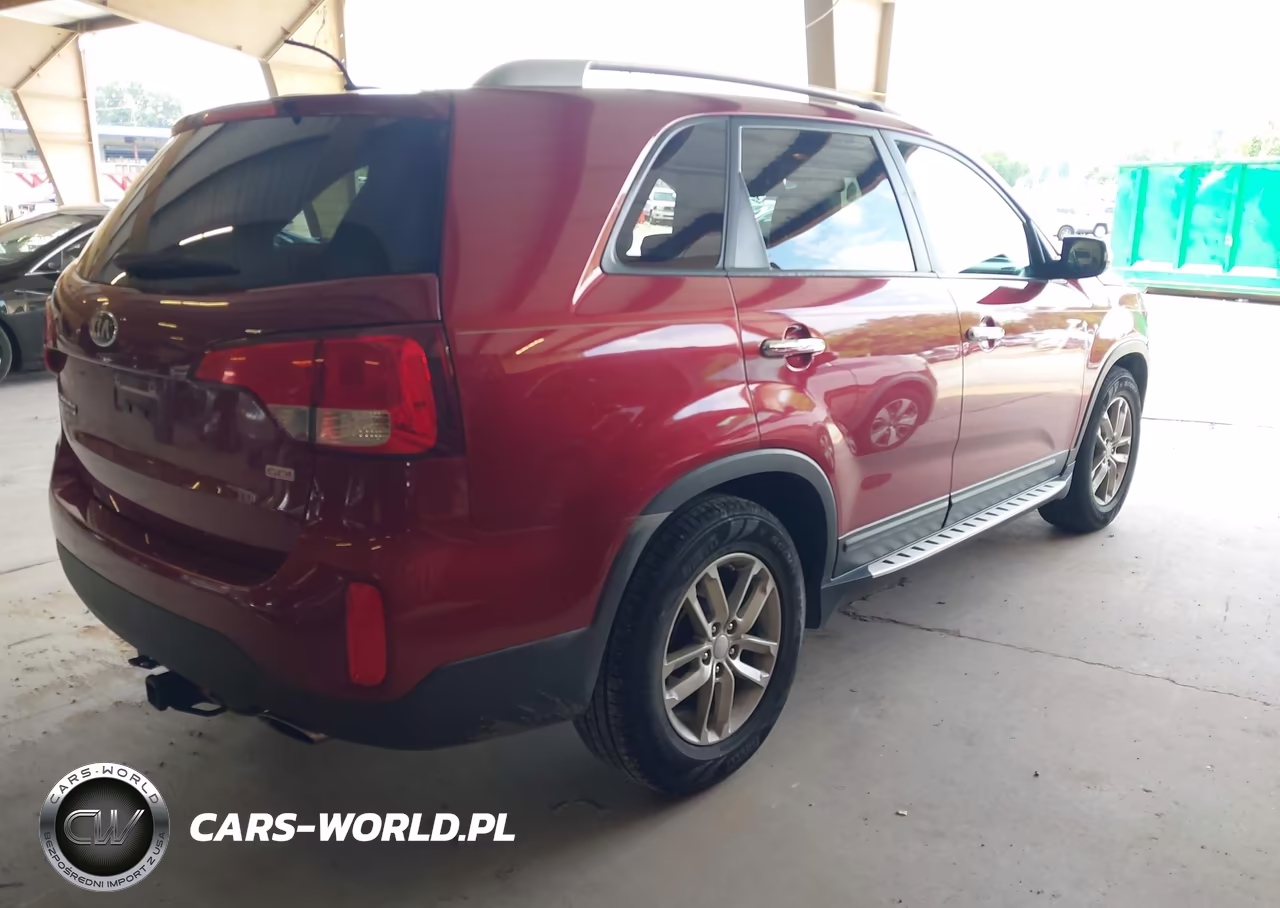 2015 Kia Sorento Lx VIN:5XYKT3A65FG575377 - 4