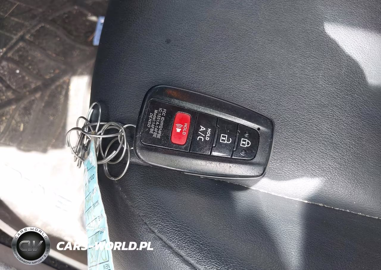 2020 Toyota Prius Prime Xle VIN:JTDKARFP3L3130601 - 11